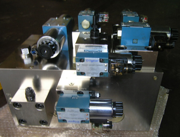 Logic Valves / Manifolds C1